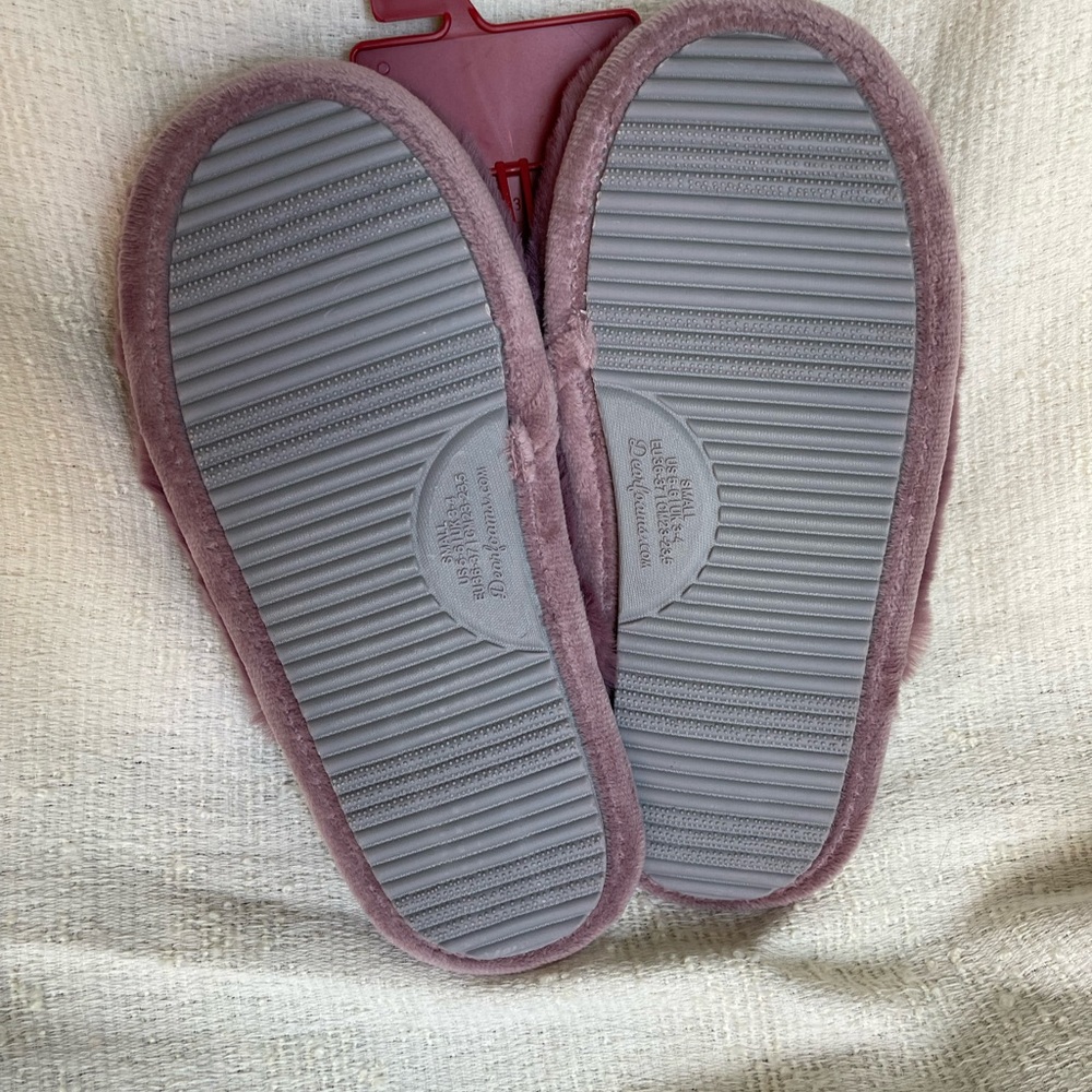 NWT dluxe by dearfoams Women's Luella Scuff Slippers Purple Size Small 5-6 - Picture 2 of 5